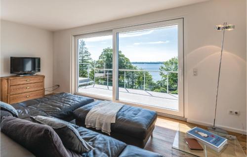 Bosau House | Cozy Home In Bosau With Kitchen