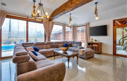 Zlatar House | Cozy Home In Donja Batina With Sauna
