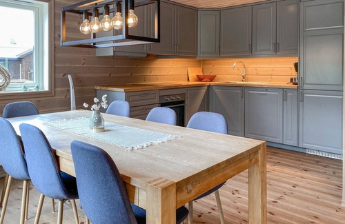 Hornindal House | Cozy home in Hornindal with sauna