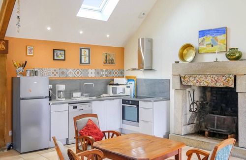Jobourg House | Cozy home in Jobourg with WiFi