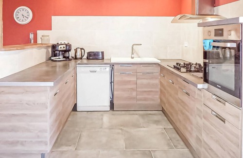 Saint-Maurice-la-Souterraine House | Cozy home in La Souterraine