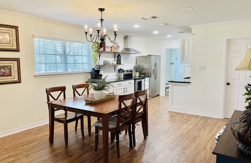 Schertz House | Cozy home in Schertz