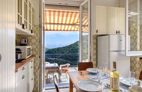 Teriasca House | Cozy home in Sori with house sea view