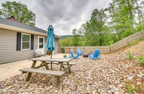 Star Tannery House | Cozy Home in Star Tannery with Private Backyard!