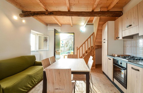 Garbarini House | Cozy home in Tribogna with WiFi