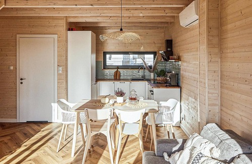 Trzesacz House | Cozy home in Trzesacz with kitchen