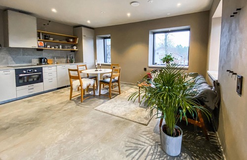 Vallda House | Cozy home in Vallda with kitchen
