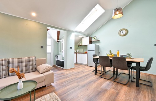 Pregrada House | Cozy home in Vrhi Pregradski with sauna