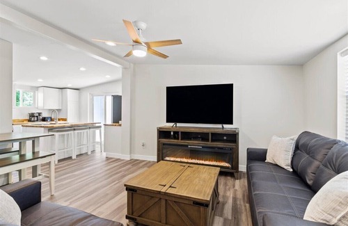 Russells Point House | Cozy home in Waterbury with a water view!