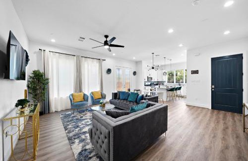 Riverside Terrace House | Cozy Home Near MedCenter, Uptown, & Downtown