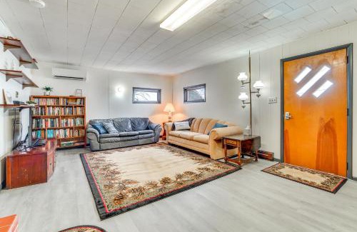 Belleville House | Cozy Home with Private Patio and Views, Hiking On-Site