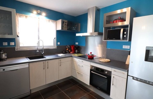 Laveissiere Cottage | Cozy Home with Ski Storage Near Super-Lioran, Free WiFi & Parking