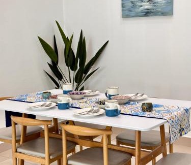 Bukit Jong Apartment | Cozy Home with Swimming Pool View