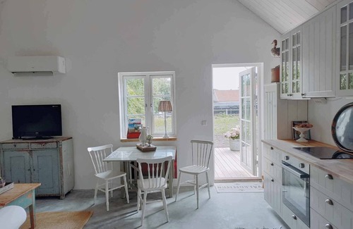 Sjorup Cottage | Cozy house in small village near the sea