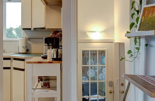 Genesee House | Cozy House in West Seattle, close to Top Attractions