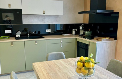Sanchey Cottage | Cozy house with private terrace in Sanchey