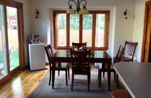 Winchendon House | Cozy Lakefront Escape with Private Beach & Stunning Views