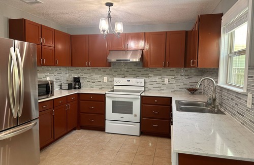 Grand Prairie House | Cozy Lakefront Home with Private Dock, Grill, & Stunning Views– Near AT&T