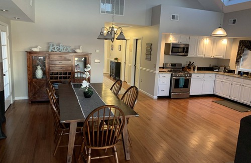 Orange Lake House | Cozy Lakefront Home - 278 FIVE STAR Reviews - Kayaks, Sunsets & Panoramic Views