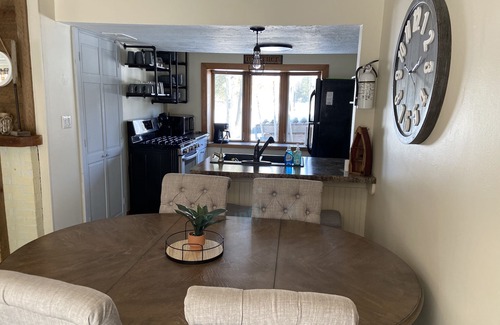 Rhinelander Cottage | Cozy Lakeside home, 3bd,/2 br, great fishing and beautiful sunrises!