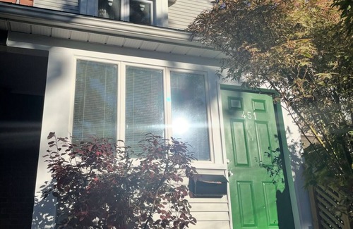 Beach Hill House | Cozy Leslieville house