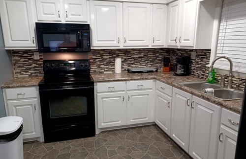 Moncks Corner House | Cozy Little Nook, located 5 minutes from Moncks Corner.
