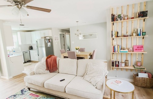 Aberdeen Condo | Cozy Living in Prime Location