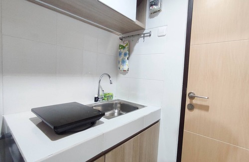 Jatingaleh Apartment | Cozy Living Studio At The Alton Apartment