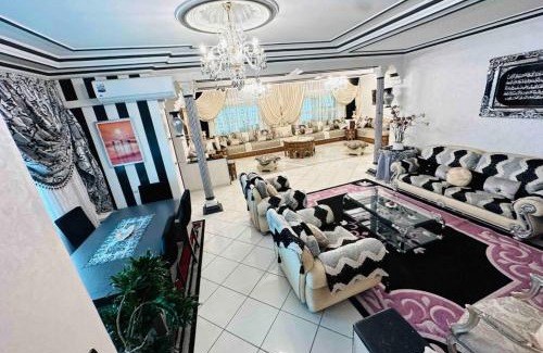 Quartier Mozart Apartment | Cozy & Lxurious apartment in the City center & beach wifi