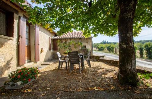 Saint-Pantaly-d'Ans House | Cozy maison de campagne avec jardin privé, proche Périgueux, pêche et randonnées - FR-1-616-91