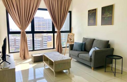 Bandar Puteri Puchong Apartment | Cozy Mayfair Homestay