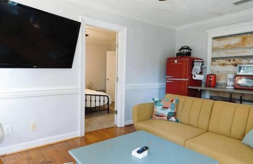 Mobile Apartment | Cozy Midtown Mobile Home; Fireplace & Pet-Friendly