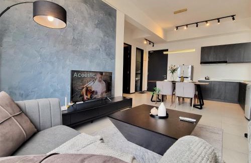George Town Apartment | Cozy Minimalist Suite at Urban Suites Georgetown by SuperStay