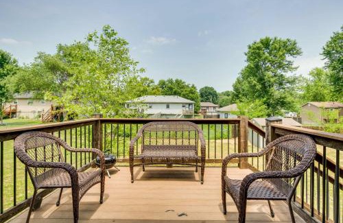 Lee's Summit House | Cozy Missouri Retreat with Deck and Grill, Near Hiking