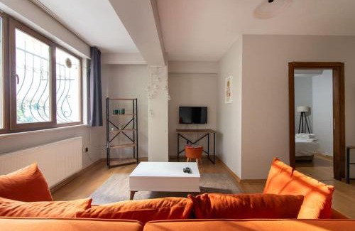 Maltepe Apartment | Cozy Modern 1BR w Patio New Building in Maltepe