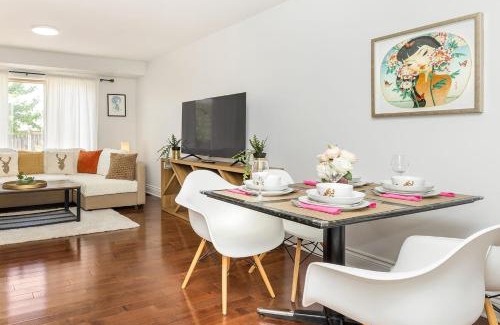 Stittsville - Basswood House | Cozy Modern 4BR Home with Sunny Patio
