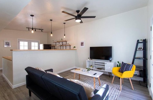 Rincon Heights House | Cozy Modern Retreat in the Heart of Tucson
