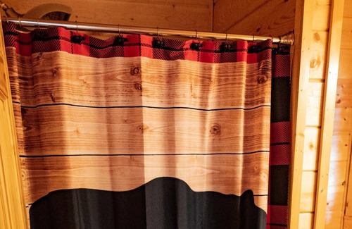 Murphy Ski Chalet | Cozy Mountain Loft with Hot Tub and Wrap Around Deck