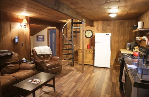 Big Bear Lake Cabin | Cozy Mountain Retreat in a Great Location!