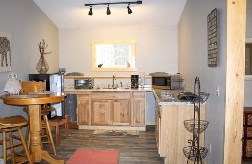 Coram Apartment | “Cozy Mountain Suites - #3 just 5 minutes from Glacier Park”