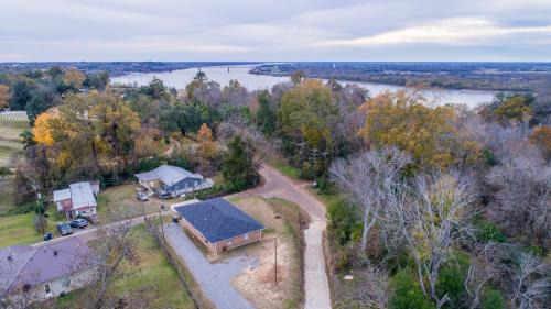 Natchez House | Cozy Natchez Home - Close to River & Nature