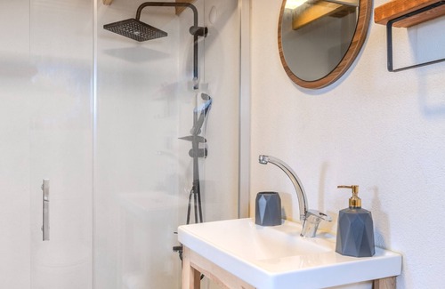 Urla House | Cozy Natural Bungalow w Fireplace in Urla