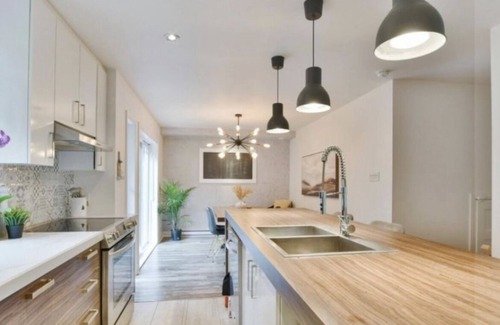 La Riviere-du-Nord Regional County Municipality Cottage | Cozy nice house with fireplace, 3 bedroom, washing machine,15 min from ski stat