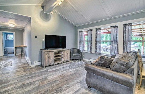 North Bend House | Cozy North Bend Getaway Near Dunes and Ocean!
