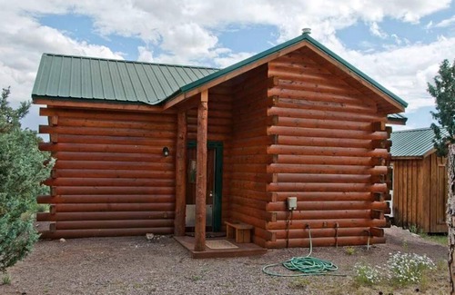 Baca Grande House | Cozy Peaceful Willow Creek Cabin