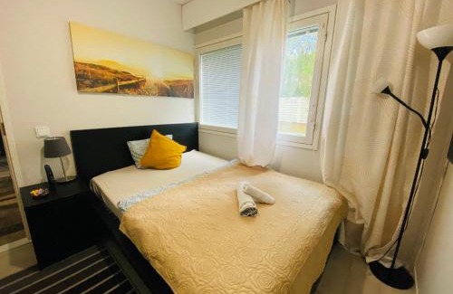Vantaa House | Cozy private room with free parking and sauna