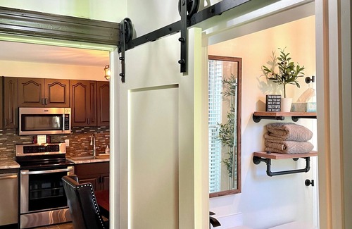 Shakespeare Apartment | Cozy Private Stay | Stratford 10min | Back of Spa