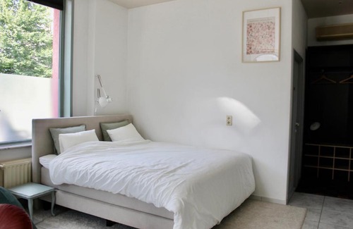 Sint-Amandsberg House | Cozy private suite