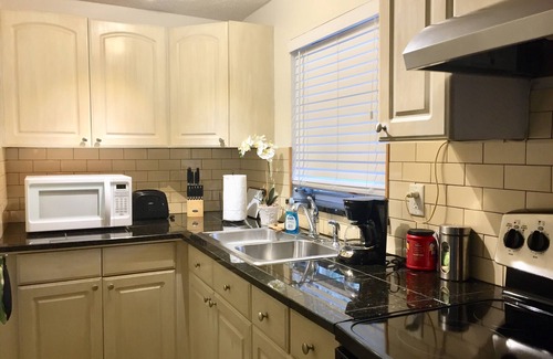 Riverside Park Apartment | Cozy & private with private yard