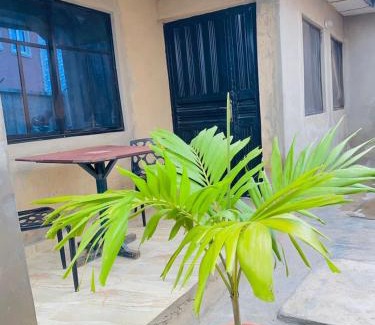Ikire Apartment | Cozy quiet 1 bedroom with kitchen